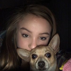 Meet your Posher, Ainsley